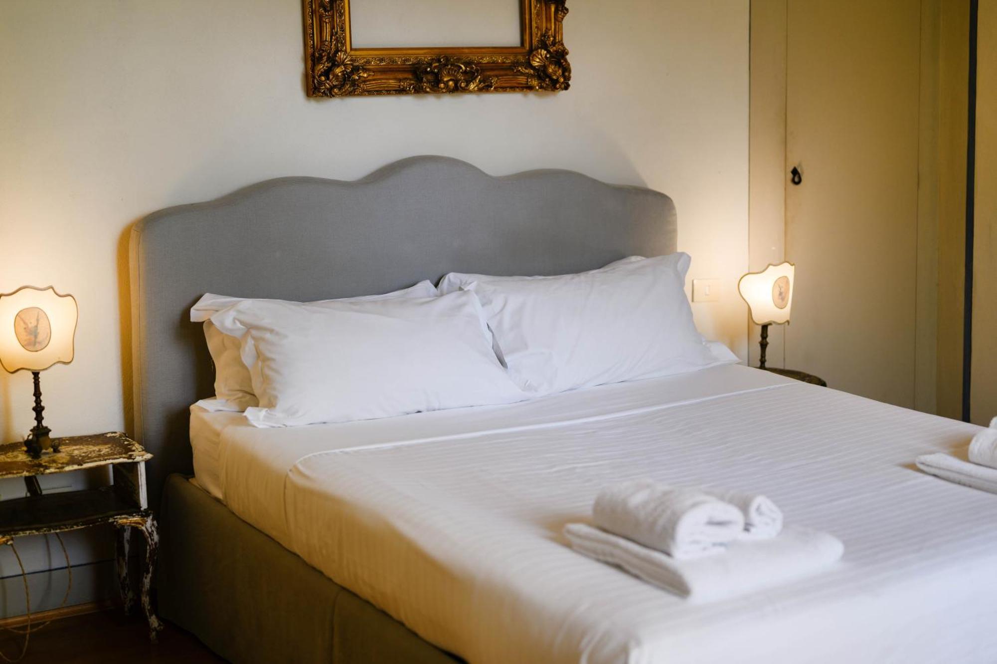 Apartment La Casa Degli Specchi Florence